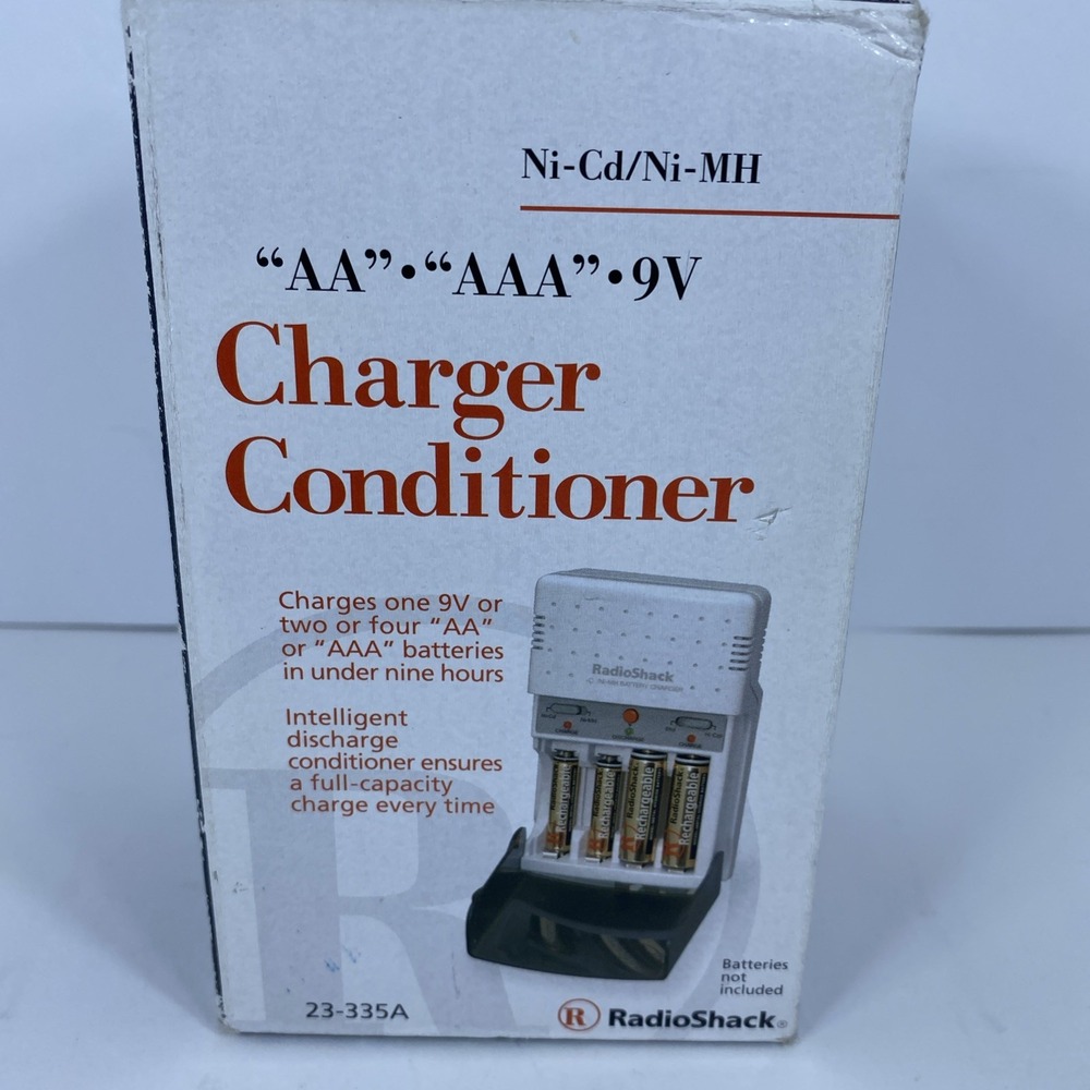 NOS Vintage Radio Shack "AA" "AAA" "9V" Charger Conditioner 23-335A